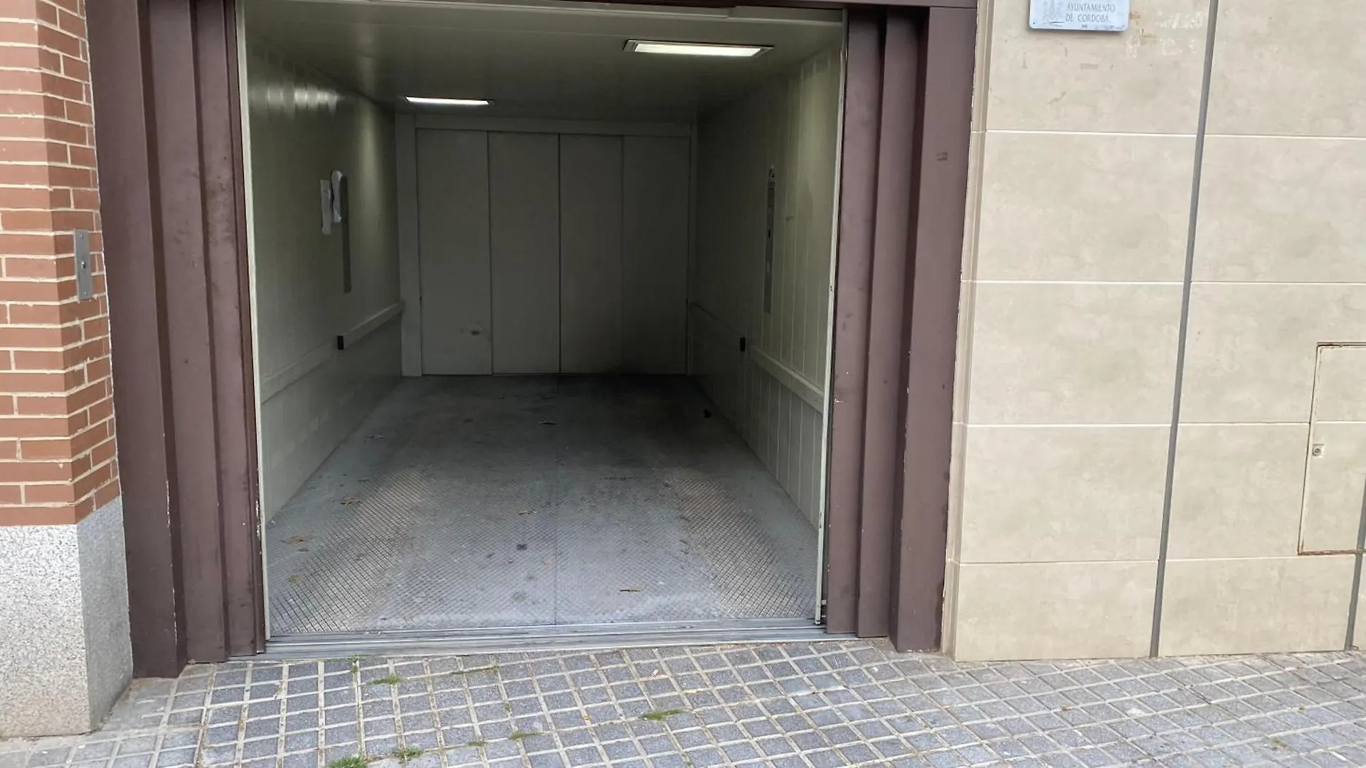 Duplex Junto Al Puente Romano Con Gran Terraza Y Parking Privado Córdoba 0*,  España