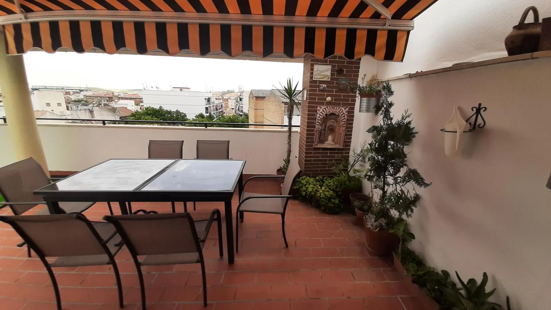Apartamento Duplex Junto Al Puente Romano Con Gran Terraza Y Parking Privado Córdoba España